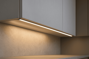 Фасади з підсвіткою: як світло стає частиною меблів